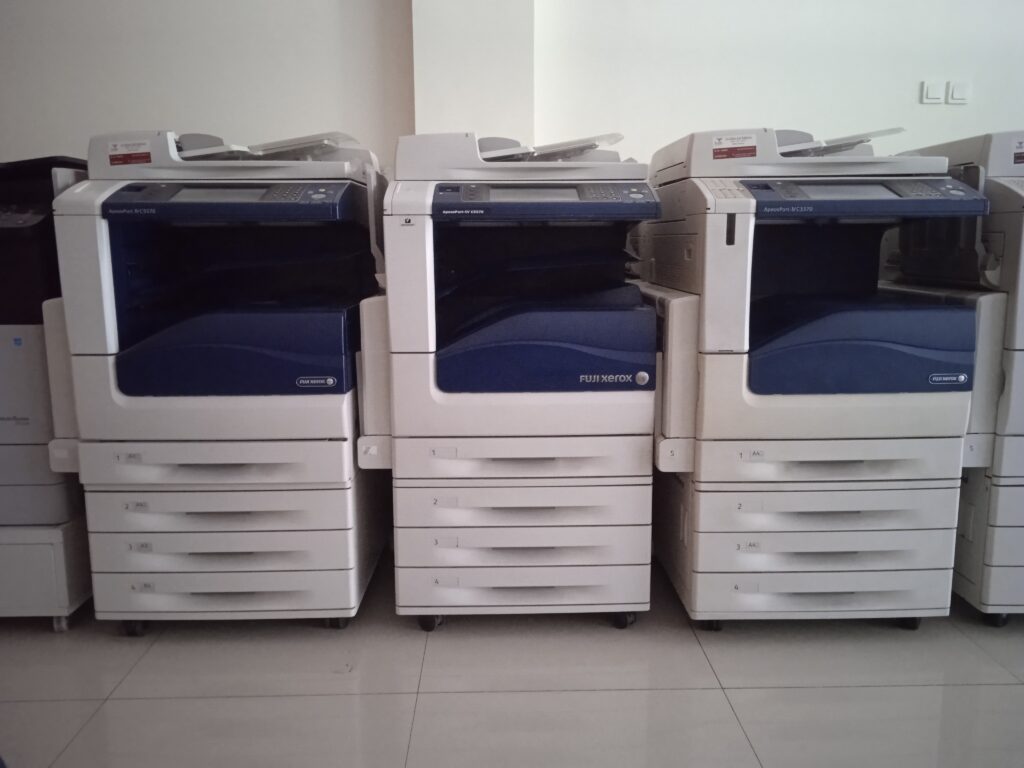 Sewa mesin fotocopy
perbedaan mesin fotocopy dengan laser printer